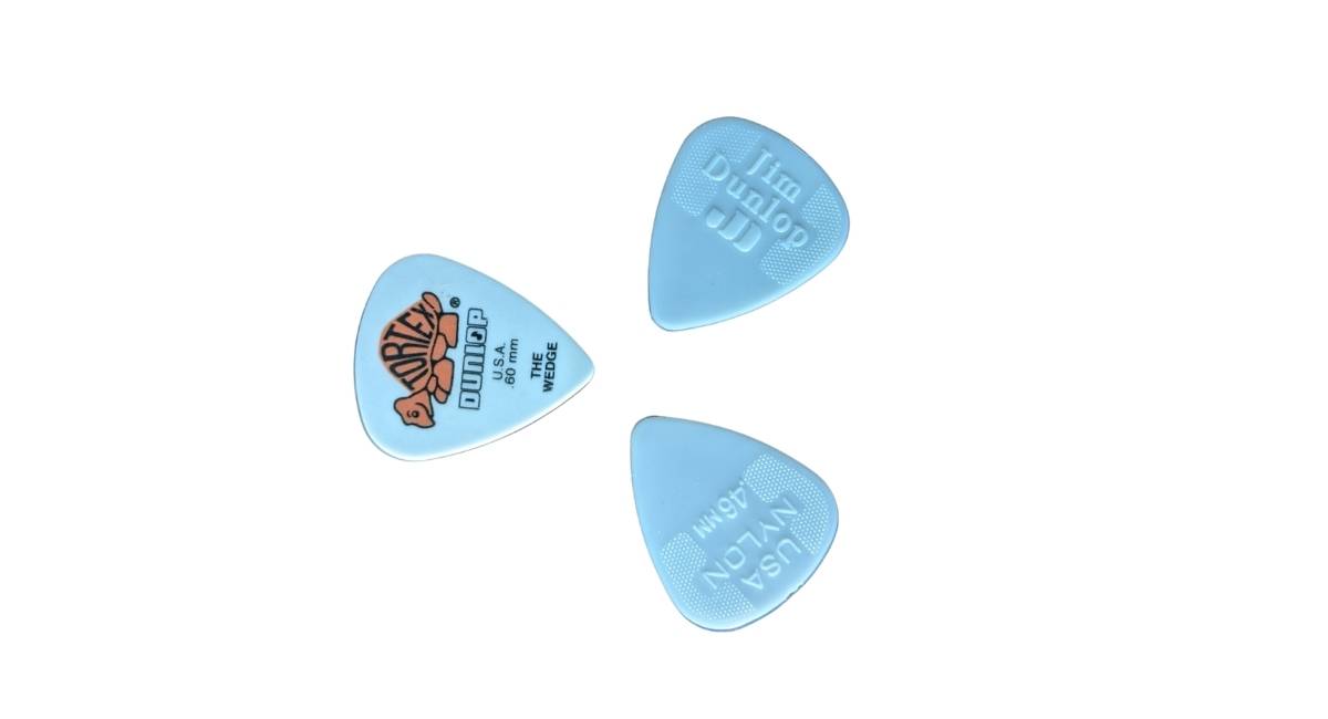 Guitar Picks in different sizes