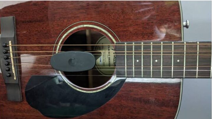 guitar sound hole humidifier